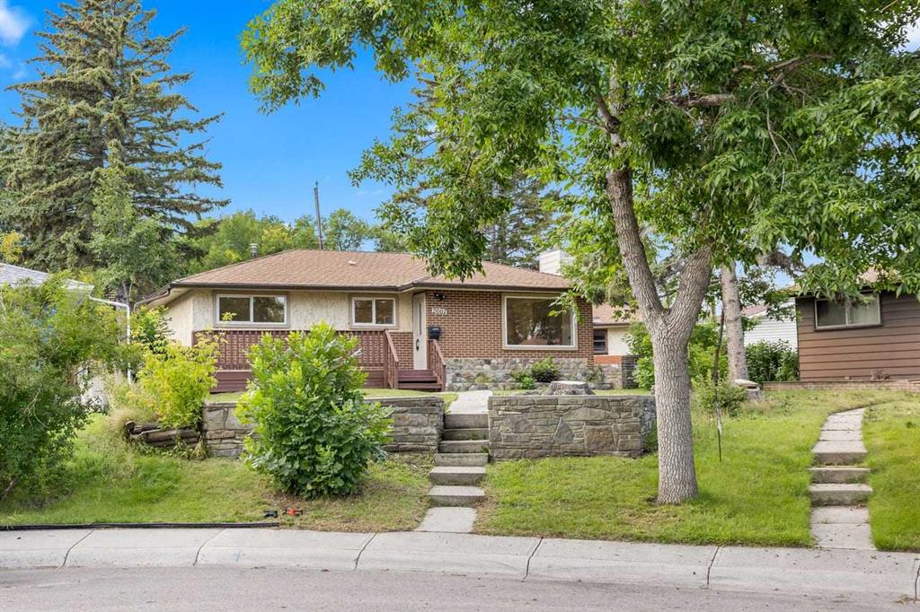 2007 Cottonwood Crescent SE, Calgary, Alberta, T2B1B9