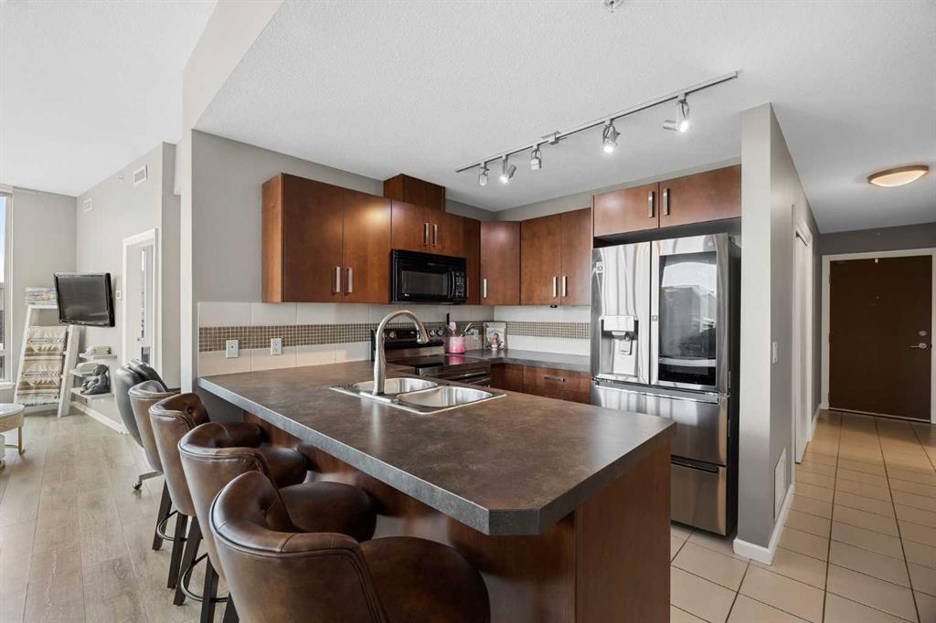 #206 210 15 Avenue SE, Calgary, Alberta, T2G 0B5