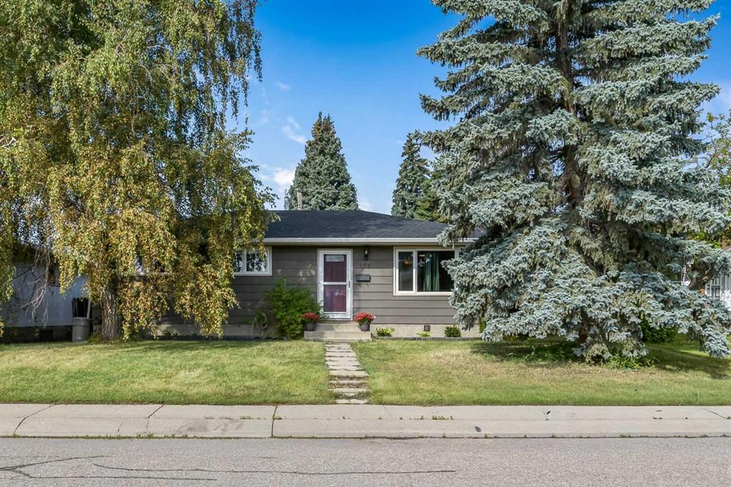 135 Manora Hill NE, Calgary, Alberta, T2A 4R8