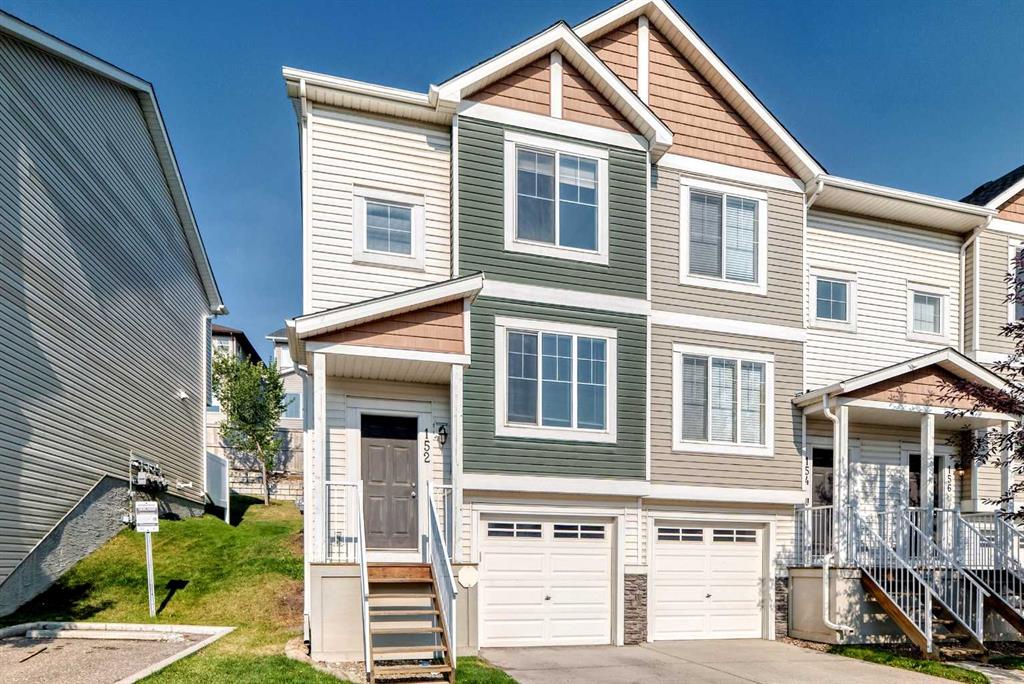 152 Pantego Lane NW, Calgary, Alberta, T3K0T1