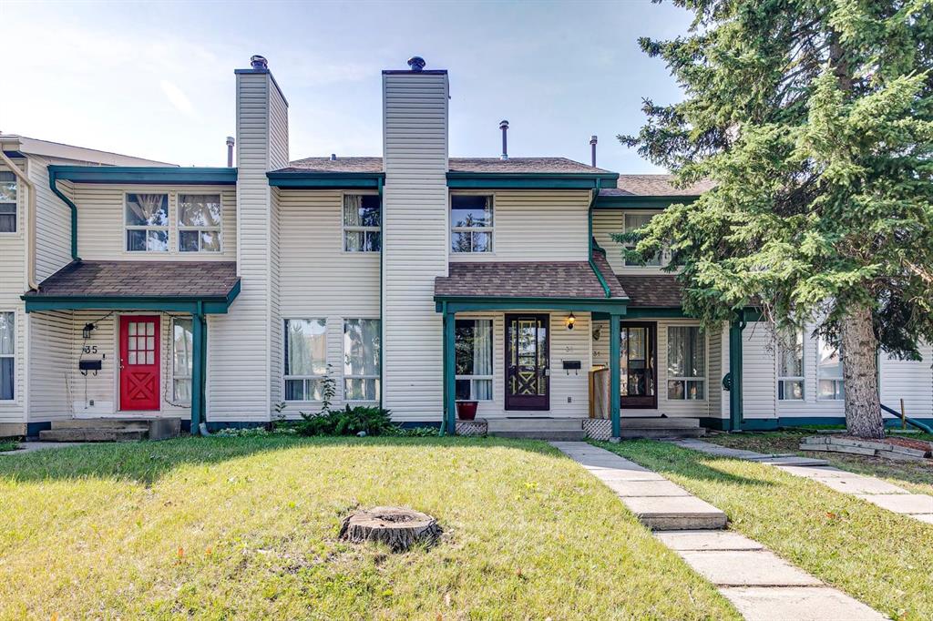 33 Woodhill Court SW, Calgary, Alberta, T2W 3P1