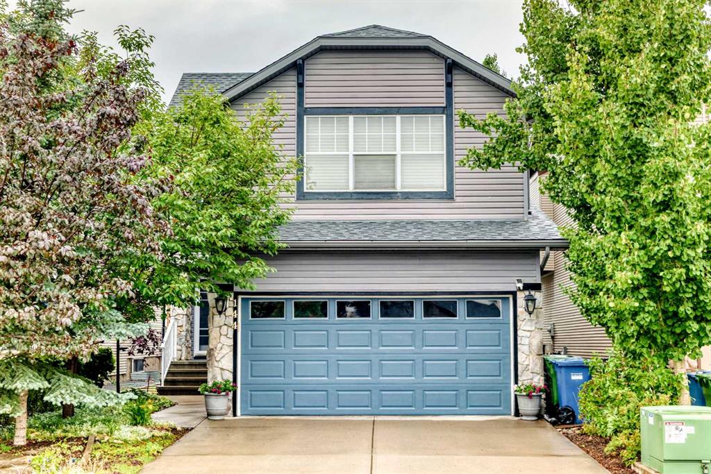 144 Cougarstone Common SW, Calgary, Alberta, T3H 5P5