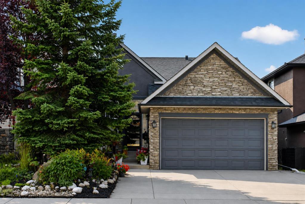 44 Strathlea Close SW, Calgary, Alberta, T3H 5C6