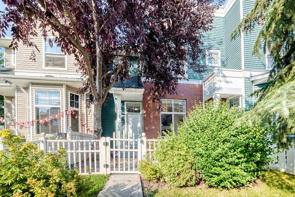 252 McKenzie Towne Link SE, Calgary, Alberta, T2Z4G3