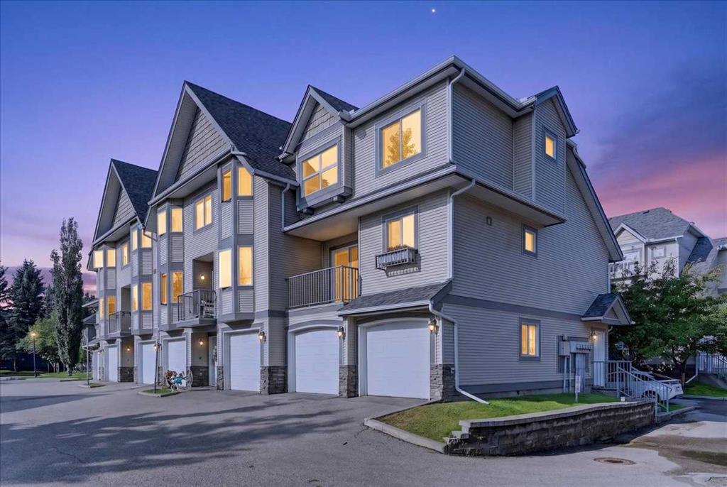 86 Cedarwood Lane SW, Calgary, Alberta, T2W 6J3