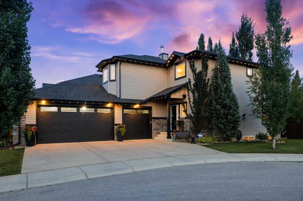 122 Royal Birkdale Crescent NW, Calgary, Alberta, T3G 5R5