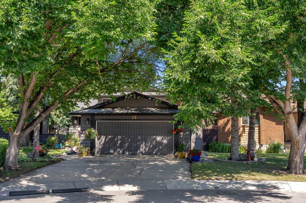 35 Rundlemere Place NE, Calgary, Alberta, T1Y 3K4