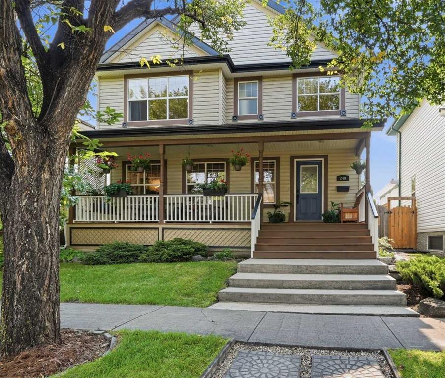 249 Inverness Park SE, Calgary, Alberta, T2Z 3K7