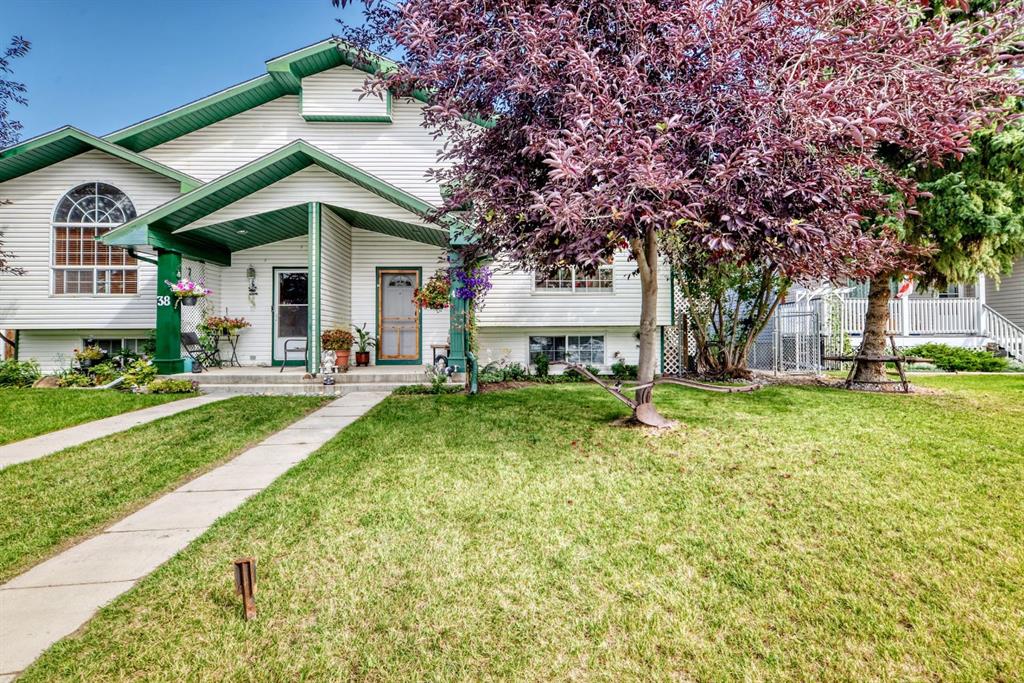 40 Green Meadow Crescent, Strathmore, Alberta, T1P 1H4