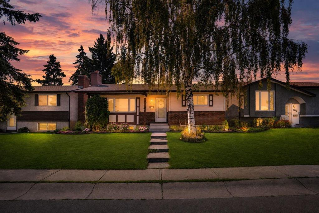888 Rundlecairn Way NE, Calgary, Alberta, T1Y 2R7