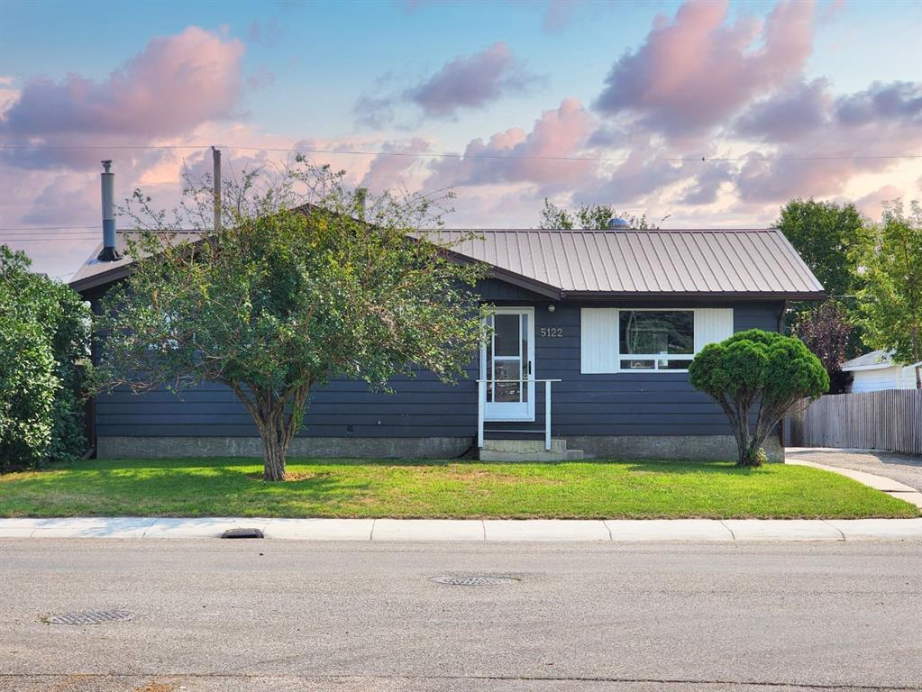 5122 5th Street W, Claresholm, Alberta, T0L 0T0