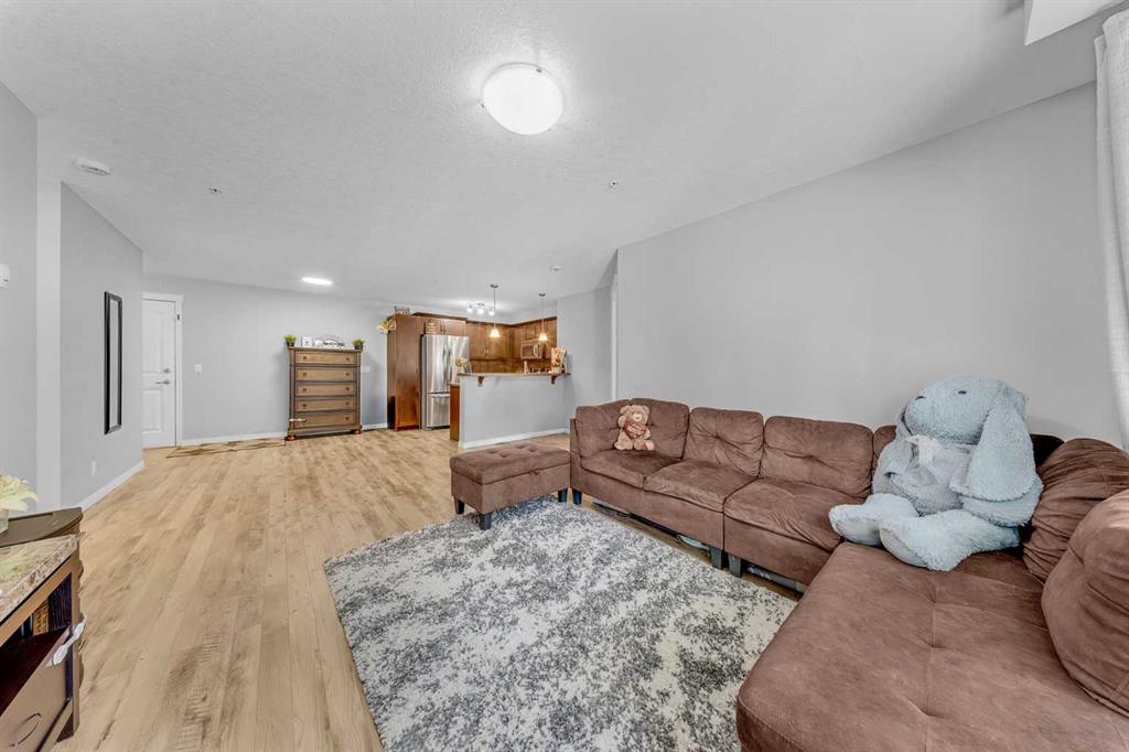 #3206 10 Country Village Park, Calgary, Alberta, T3K 0W5
