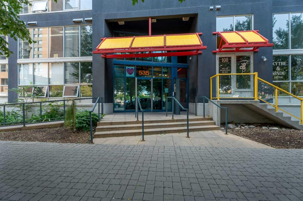 #215 535 8 Avenue SE, Calgary, Alberta, T2G 5S9