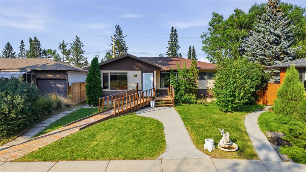 20 Rossburn Crescent SW, Calgary, Alberta, T3C 2N5