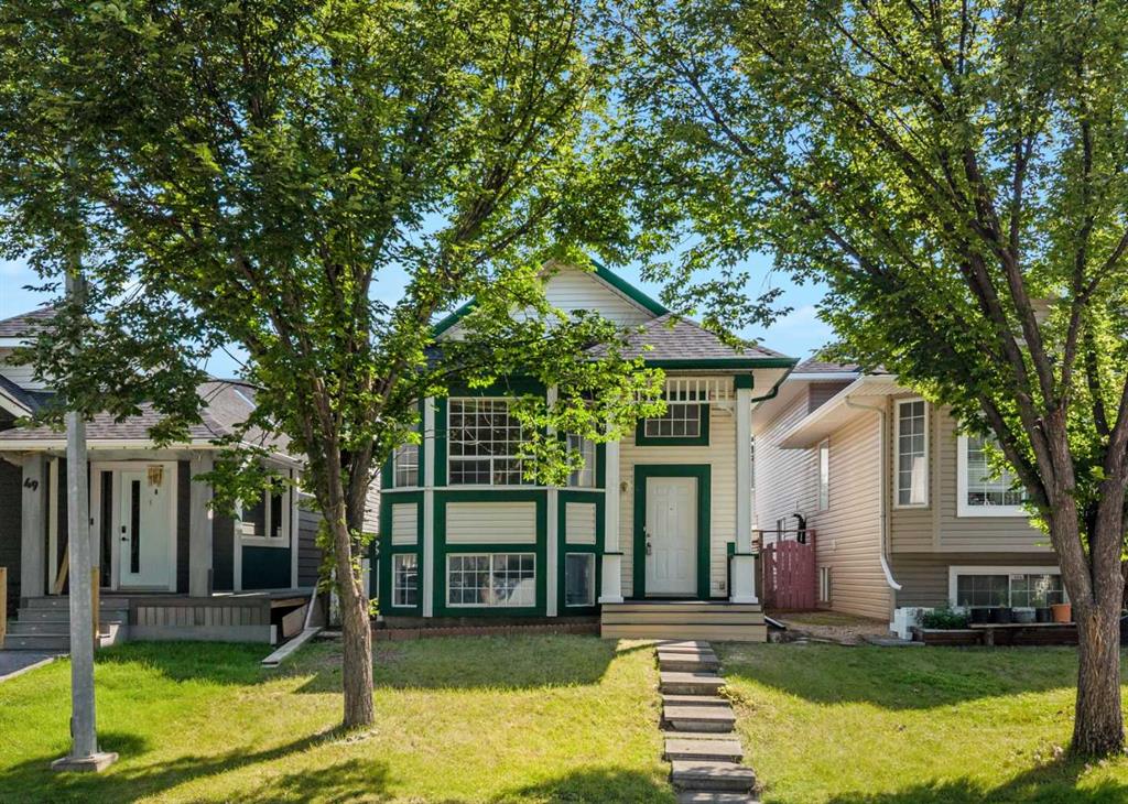 45 Martinridge Crescent NE, Calgary, Alberta, T3J 4S8