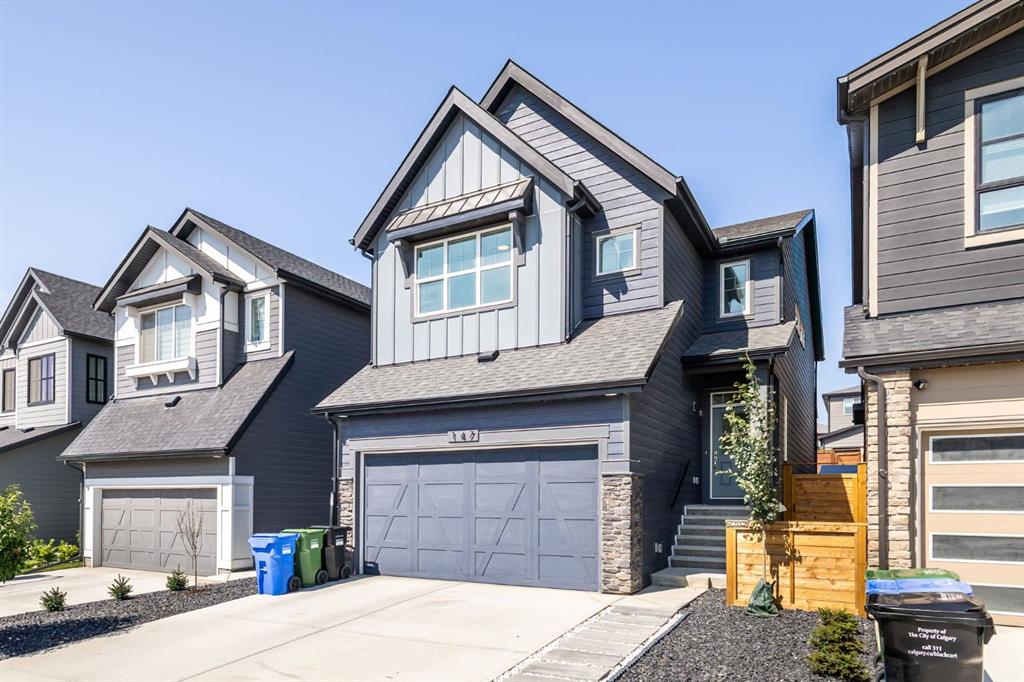 147 Royston Rise NW, Calgary, Alberta, T3L0K2