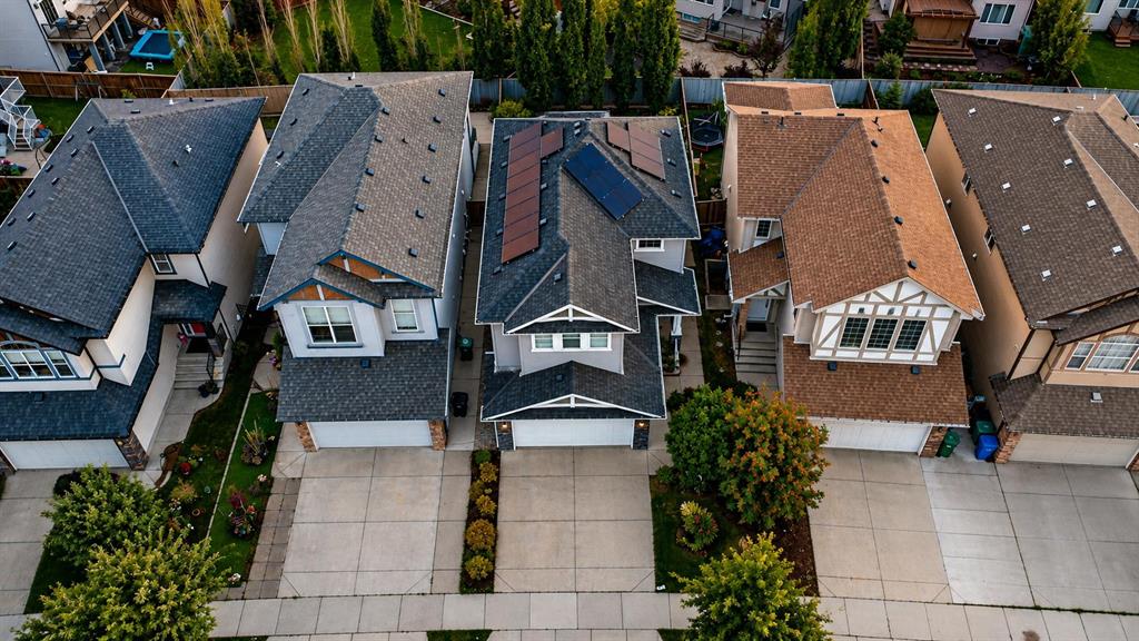 725 NEW BRIGHTON Drive SE, Calgary, Alberta, T2X 0X7