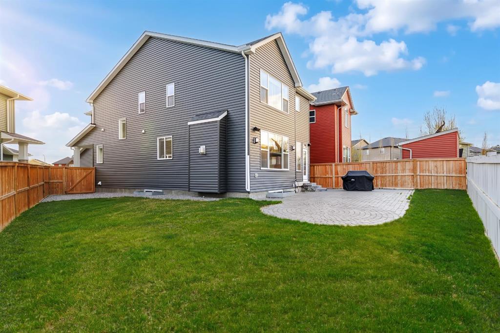 29 Evansglen Place NW, Calgary, Alberta, T3P 0P5