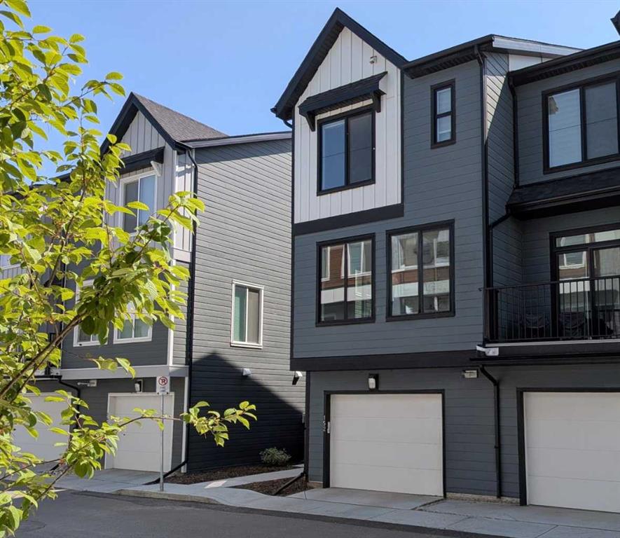 #152 380 Seton Villas SE, Calgary, Alberta, T3M 3T8