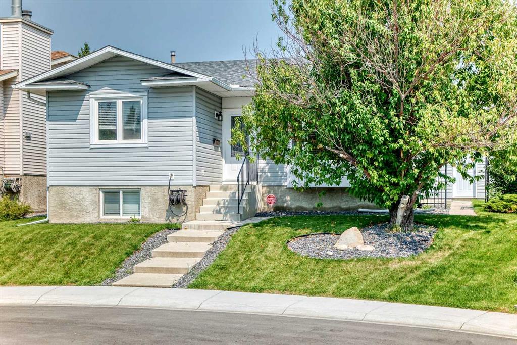 116 McKerrell Close SE, Calgary, Alberta, T2Z 1M2