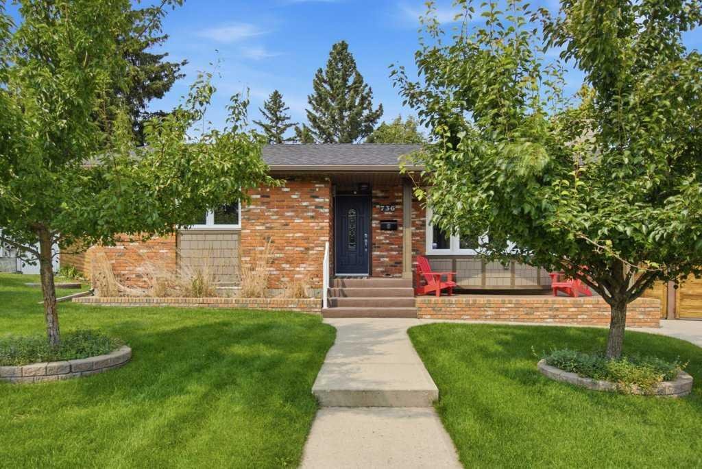 736 Canfield Place SW, Calgary, Alberta, T2W1K6