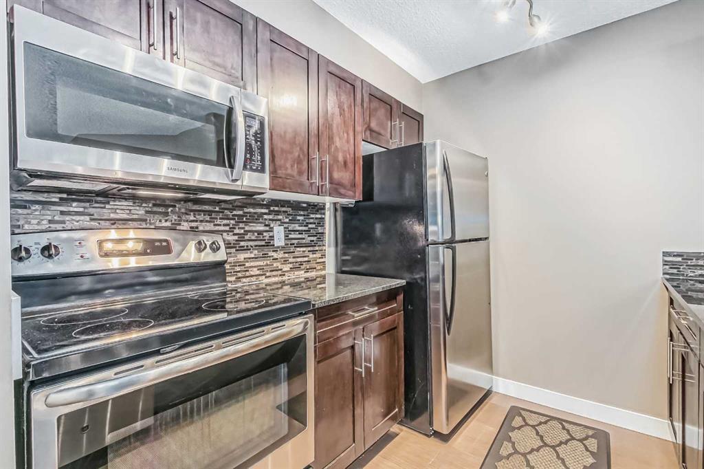 #305 195 Kincora Glen Road NW, Calgary, Alberta, T3R0S3