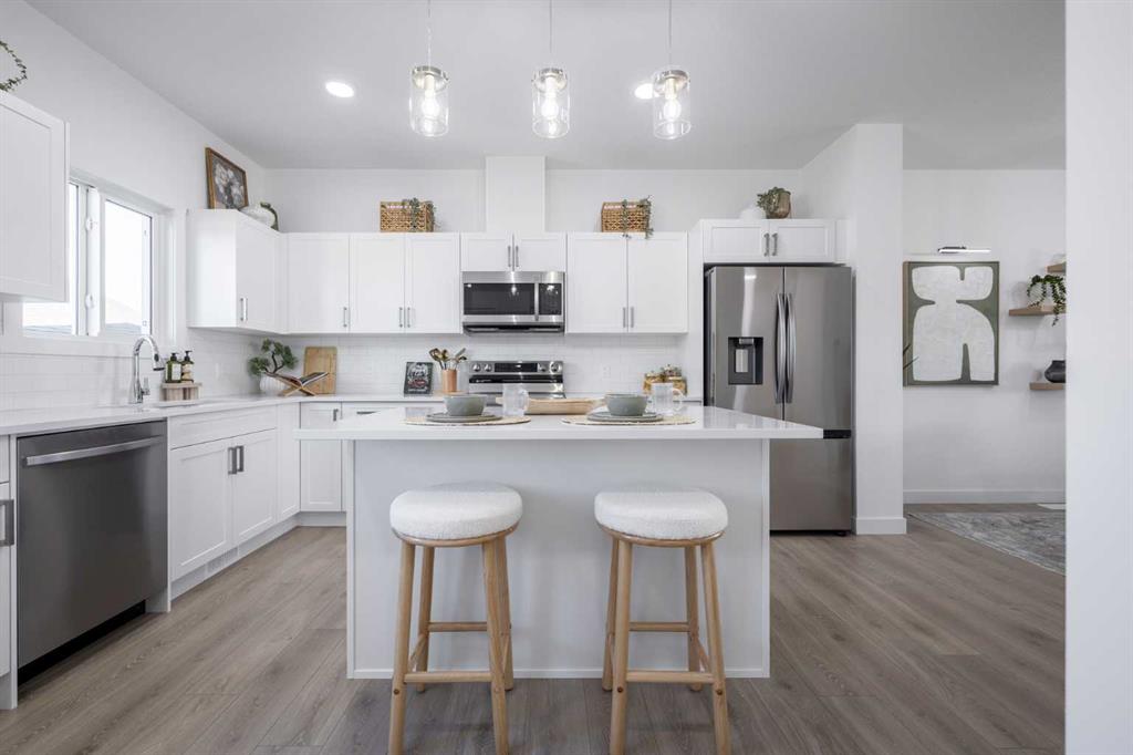 9 Tillotson Loop, Okotoks, Alberta, T1S 4S8