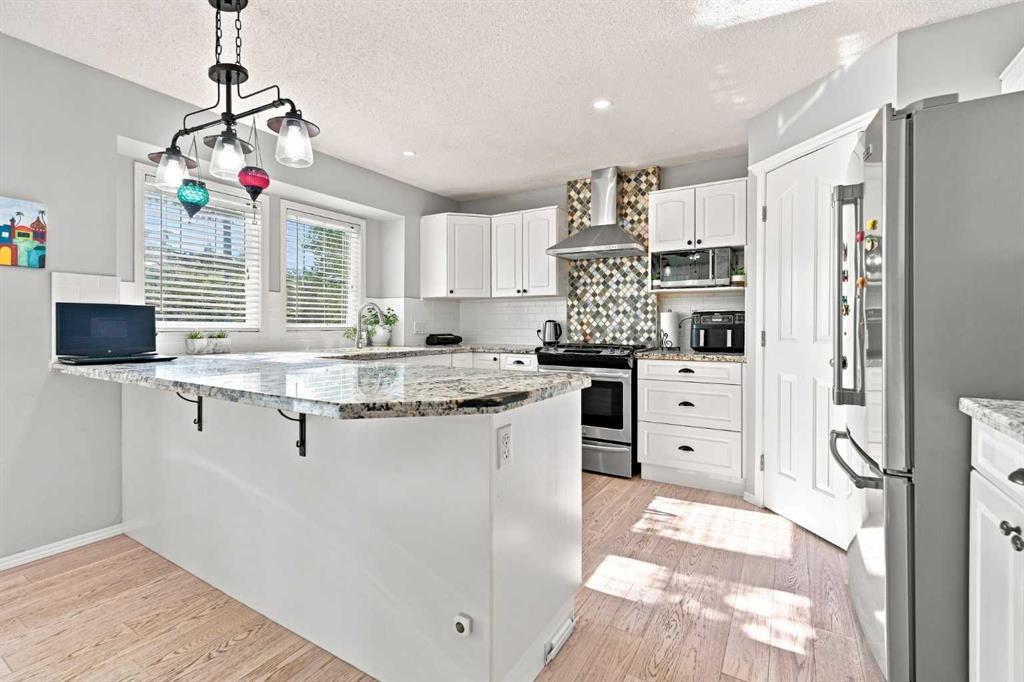 15230 Prestwick Boulevard SE, Calgary, Alberta, T2Z 3L4